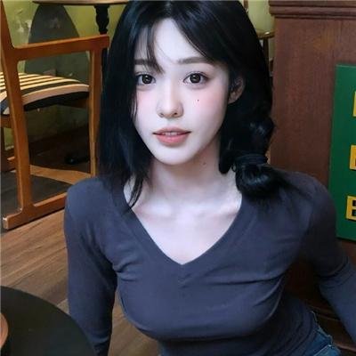 深蓝色的夜晚海报